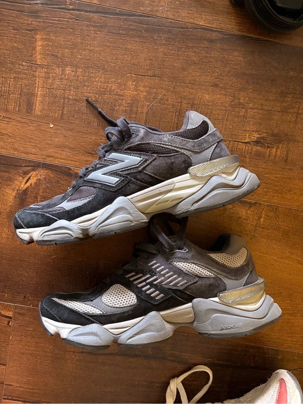 New Balance 9060